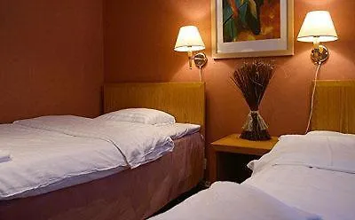 Hotel Alexander 3*